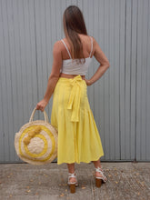 Charger l'image dans la galerie, Jupe vintage Julia - Coton jaune. Plissée et boutonnée. Taille XS, 34, 36. Unanyme. Made in France.