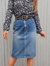 Charger l'image dans la galerie, Jupe en jean vintage Anita - Coupe crayon en Denim. Taille M, 38, 40. Général Company.