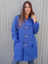 Charger l'image dans la galerie, Coupe vent vintage Luna - Bleu roi. Taille XXL, 44, 46. Dispari by Incom