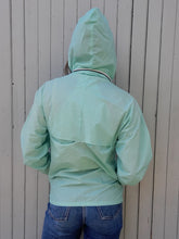 Charger l'image dans la galerie, K-Way vintage Annaëlle - Coupe-vent imperméable bleu turquoise. Taille S, 36, 38. Made in France.