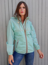 Charger l'image dans la galerie, K-Way vintage Annaëlle - Coupe-vent imperméable bleu turquoise. Taille S, 36, 38. Made in France.