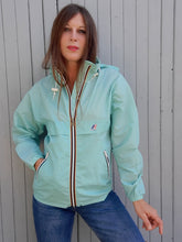 Charger l'image dans la galerie, K-Way vintage Annaëlle - Coupe-vent imperméable bleu turquoise. Taille S, 36, 38. Made in France.
