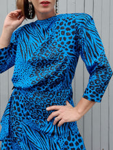 Charger l'image dans la galerie, Robe vintage Valeria - Imprimé animal bleu et noir irisé. Taille L, 40, 42. Louis Féraud.