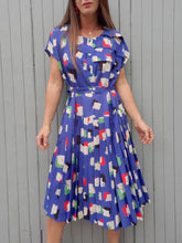 Charger l'image dans la galerie, Robe vintage Lauriane - Plissée géométrique. Taille XXL, 44, 46. Paul Mausner. Made in France.