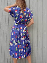 Charger l'image dans la galerie, Robe vintage Lauriane - Plissée géométrique. Taille XXL, 44, 46. Paul Mausner. Made in France.