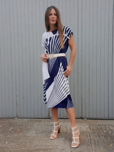Charger l'image dans la galerie, Robe vintage Clarence - Rayée bleu et blanc. Taille M, 38, 40. Gerard Pasquier. Made in France.