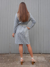 Charger l'image dans la galerie, Robe vintage Isabelle - Tissu texturé imprimé feuillage. Taille L, 40, 42. Trévira 2000.