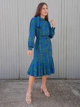 Charger l'image dans la galerie, Robe vintage Chiara - Imprimé Azulejos verts et bleus. Taille L, 40, 42. Christian Michel. Made in France