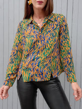 Charger l'image dans la galerie, Chemisier vintage Maureen - Imprimé zébré sauvage. Taille M, 38, 40. Gévana. Made in France.