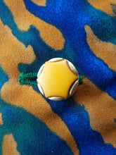 Charger l'image dans la galerie, Chemisier vintage Maureen - Imprimé zébré sauvage. Taille M, 38, 40. Gévana. Made in France.