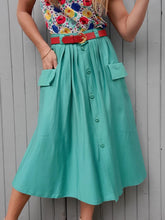 Charger l'image dans la galerie, Jupe vintage Florence - Toute boutonnée verte. Taille S, 36, 38. Franck Fils Paris. Made in France.