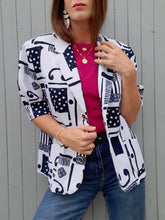 Charger l'image dans la galerie, Veste vintage Lucie - Imprimé abstrait bleu marine et blanc. Taille L, 40, 42. Claude Bauer