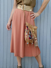 Charger l'image dans la galerie, Jupe vintage Olivia - Plissé permanent rouille. Taille XS, 34, 36. Made in France.