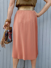 Charger l'image dans la galerie, Jupe vintage Olivia - Plissé permanent rouille. Taille XS, 34, 36. Made in France.