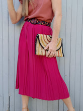 Charger l'image dans la galerie, Jupe plissée vintage Ariane - Rose Fuchsia. Taille 5XL, 50, 52. Chou Rose Paris. Made in France.