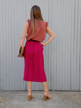 Charger l'image dans la galerie, Jupe plissée vintage Ariane - Rose Fuchsia. Taille 5XL, 50, 52. Chou Rose Paris. Made in France.