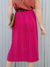 Charger l'image dans la galerie, Jupe plissée vintage Ariane - Rose Fuchsia. Taille 5XL, 50, 52. Chou Rose Paris. Made in France.