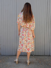 Charger l'image dans la galerie, Robe vintage Charlène - Imprimé fleuri naturel. Taille XXXXL, 48, 50. Carole Vermier. Made in France.