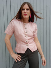 Charger l'image dans la galerie, Blazer vintage Camille - Damier rose et argenté. Taille S, 36, 38. Yves Saint Laurent Variation. Made in France