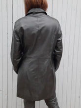 Charger l'image dans la galerie, Veste mi-longue vintage Edwige - Cuir d'agneau noir. Taille L, 40, 42. Leather Millenium.