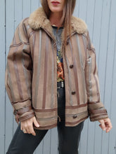 Charger l'image dans la galerie, Veste vintage Sophia - Cuir, daim et fourrure marron. Taille L, 40, 42. Franck fils Paris