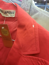 Charger l'image dans la galerie, Blazer vintage Leslie - Rouge, fermeture croisée. Taille M, 38, 40. Ted Lapidus.