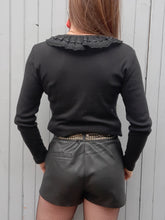 Charger l'image dans la galerie, Haut "Seconde" Perette - Col en tulle froncé. Taille S, 36, 38. Côte Anglaise. Made in France.