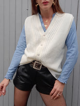 Charger l'image dans la galerie, Gilet sans manches vintage Martha - Décolleté en V torsadé. Taille L, 40, 42. Courtelle.
