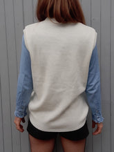 Charger l'image dans la galerie, Gilet sans manches vintage Martha - Décolleté en V torsadé. Taille L, 40, 42. Courtelle.