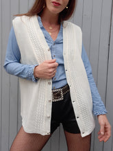 Charger l'image dans la galerie, Gilet sans manches vintage Martha - Décolleté en V torsadé. Taille L, 40, 42. Courtelle.