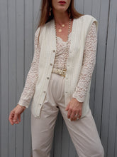 Charger l'image dans la galerie, Gilet sans manches vintage Martha - Décolleté en V torsadé. Taille L, 40, 42. Courtelle.