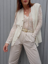 Charger l'image dans la galerie, Gilet sans manches vintage Martha - Décolleté en V torsadé. Taille L, 40, 42. Courtelle.