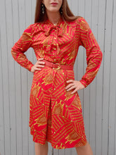 Charger l'image dans la galerie, Robe vintage Sylvie - Col Lavallière et imprimé foulard. Taille S, 36, 38. Nathalie Andersen. Made in France