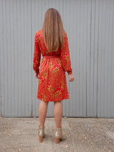 Charger l'image dans la galerie, Robe vintage Sylvie - Col Lavallière et imprimé foulard. Taille S, 36, 38. Nathalie Andersen. Made in France