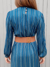 Charger l'image dans la galerie, Robe vintage Renée - Bleu canard, col mao boutonné. Taille M, 38, 40. Christine Laure