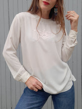 Charger l'image dans la galerie, Blouse vintage Chantal - Broderie fantaisie. Taille M, 38, 40. Franck Fils Paris. Made in France.