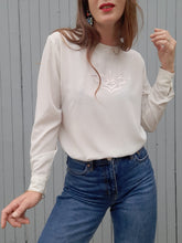 Charger l'image dans la galerie, Blouse vintage Chantal - Broderie fantaisie. Taille M, 38, 40. Franck Fils Paris. Made in France.