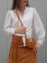 Charger l'image dans la galerie, Chemisier vintage Mathilde - Plastron plissé en V. Taille S, 36, 38. Franck et Fils Paris.