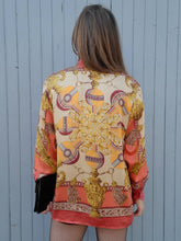 Charger l'image dans la galerie, Chemisier vintage Margaux - Imprimé foulard en Soie. Taille M, 38, 40. Renato Nucci. Made in France.