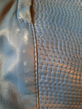 Charger l'image dans la galerie, Jupe vintage Charline - Cuir bleu à empiècement surpiqué. Taille M, 38, 40.
