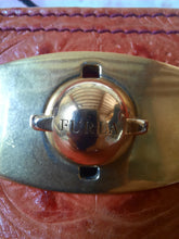 Charger l'image dans la galerie, Sac vintage Éléonore - En cuir souple rouille orangé. Furla.