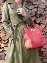 Charger l'image dans la galerie, Sac vintage Éléonore - En cuir souple rouille orangé. Furla.