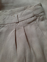 Charger l'image dans la galerie, Pantalon vintage Amandine - Beige. Taille XL, 42, 44. Yves Saint Laurent. Made in France