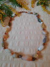 Charger l'image dans la galerie, Collier ancien Johana - En pierres naturelles laiteuses claires.