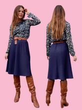 Charger l'image dans la galerie, Jupe vintage Faustine - Plissé soleil bleu marine. Taille XS, 34, 36. Made in France.