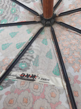 Charger l'image dans la galerie, Parapluie canne vintage Manon - Imprimé floral. Véritable O.N.M Paris. Made in France.