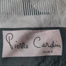 Charger l'image dans la galerie, Foulard vintage Lucy - P rayé vert et vert d'eau. Pierre Cardin Paris. Made in France