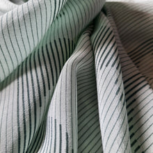 Charger l'image dans la galerie, Foulard vintage Lucy - P rayé vert et vert d'eau. Pierre Cardin Paris. Made in France