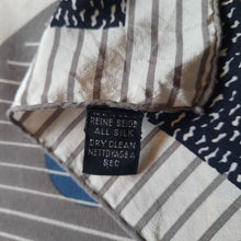 Charger l'image dans la galerie, Foulard vintage Morgan - En pure soie. Volutes. Lanvin Paris. Made in France.