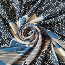 Charger l'image dans la galerie, Foulard vintage Morgan - En pure soie. Volutes. Lanvin Paris. Made in France.